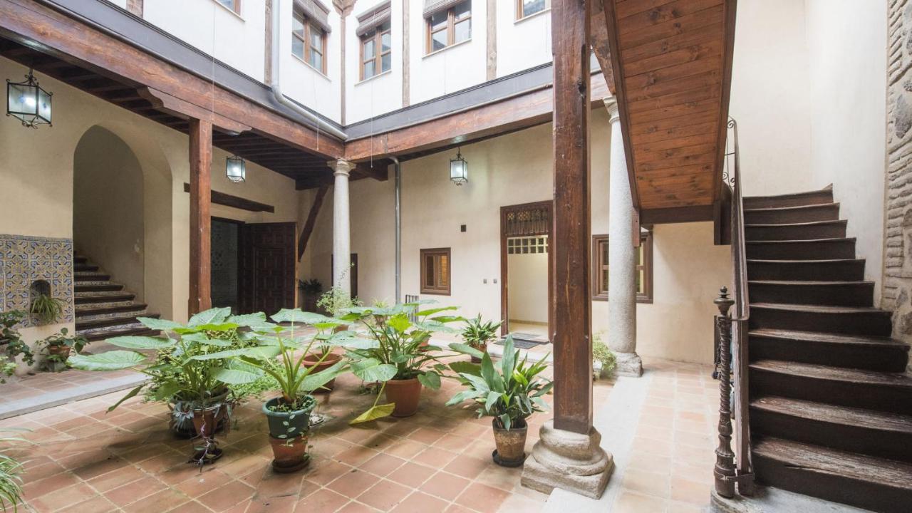 El Patio Del Arrayan - Apartamentos Aloha Toledo Buitenkant foto